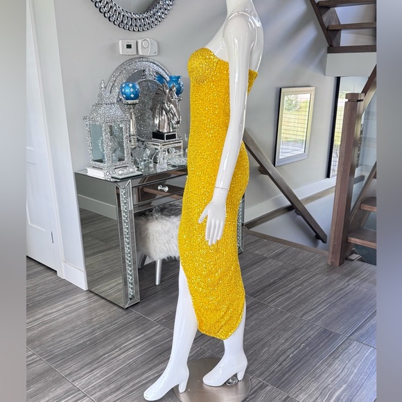 NWOT 🌼 Yellow Sequin Strapless Asymmetrical Dress - Picture 12 of 17